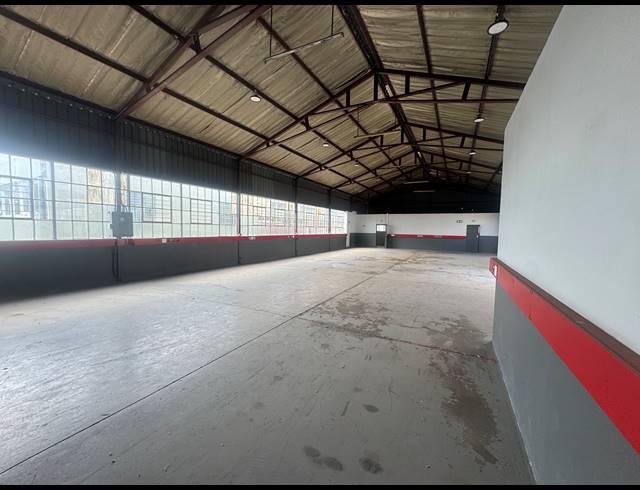 400M² WAREHOUSE TO LET IN WYNBERG